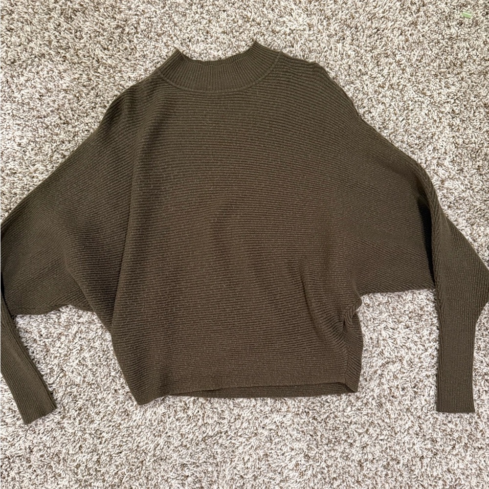 Women's Green Sweater